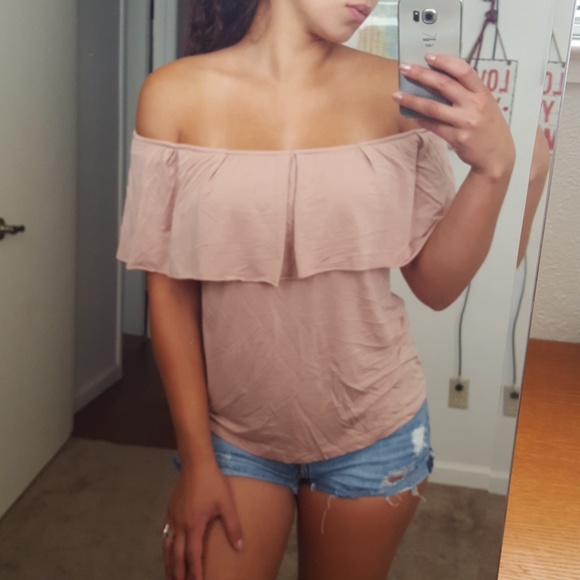 tennis Tops - Off the shoulder top